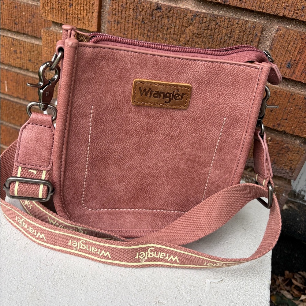 Wrangler Dusty Rose Pink Crossbody Bag